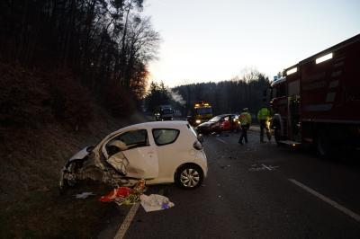 Waldenbuch: Frontalzusammenstoss fordert 2 Verletzte bei Waldenbuch 